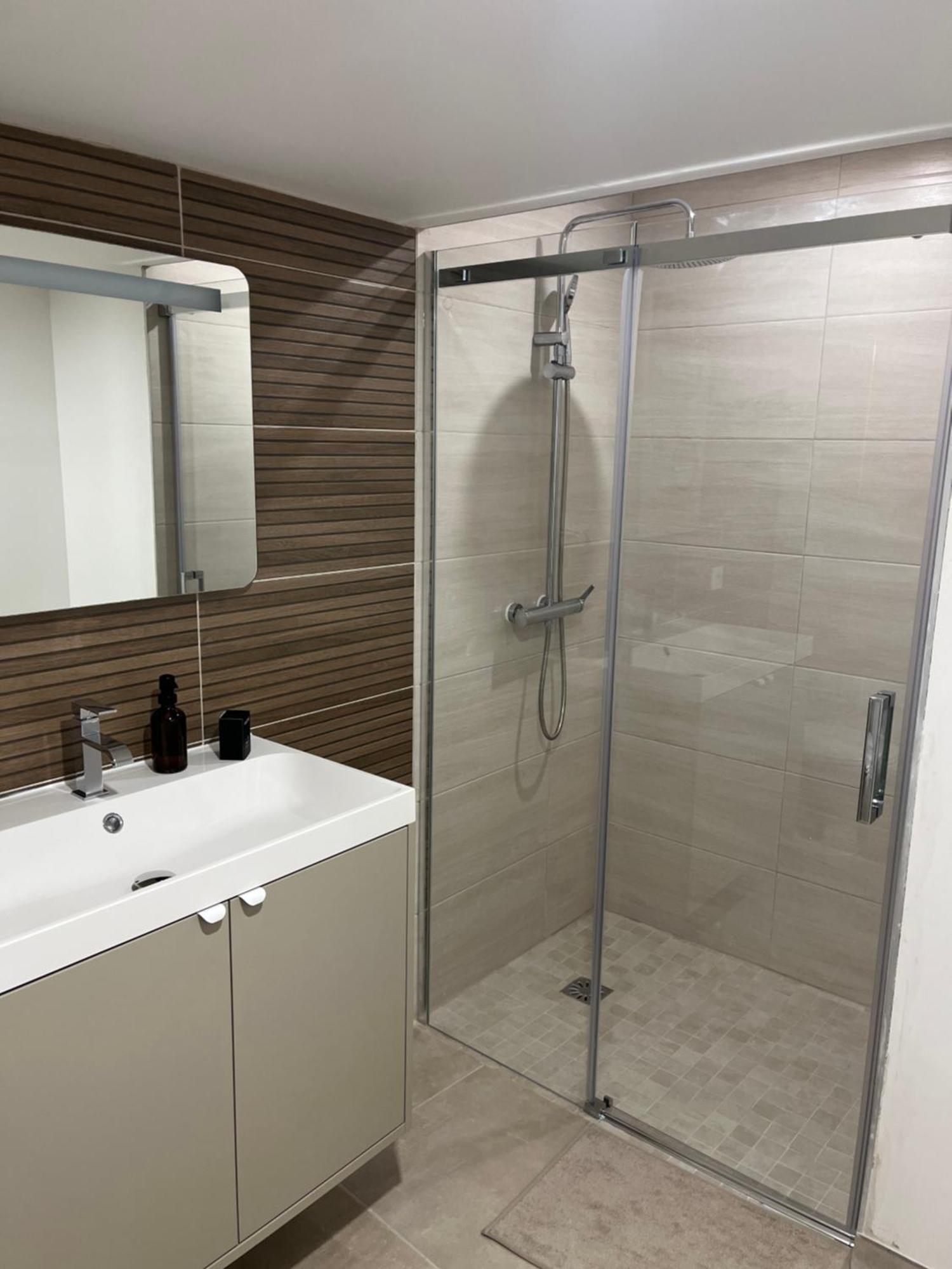 Duplex Raffine, Elegant & Climatise - La Mezz Apartment นีมส์ ภายนอก รูปภาพ